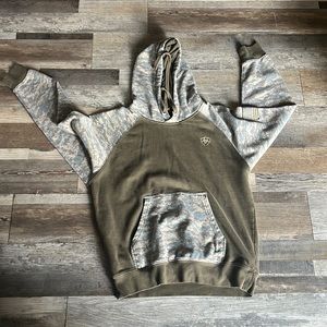 ariat womens hoodie small